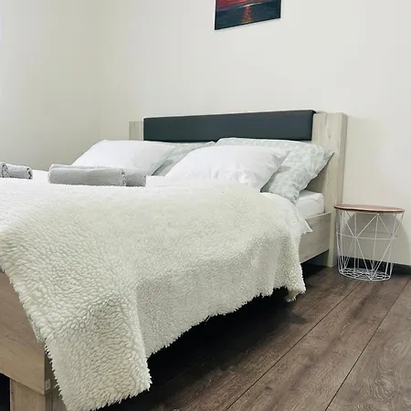 Under The High Tatras Daire *